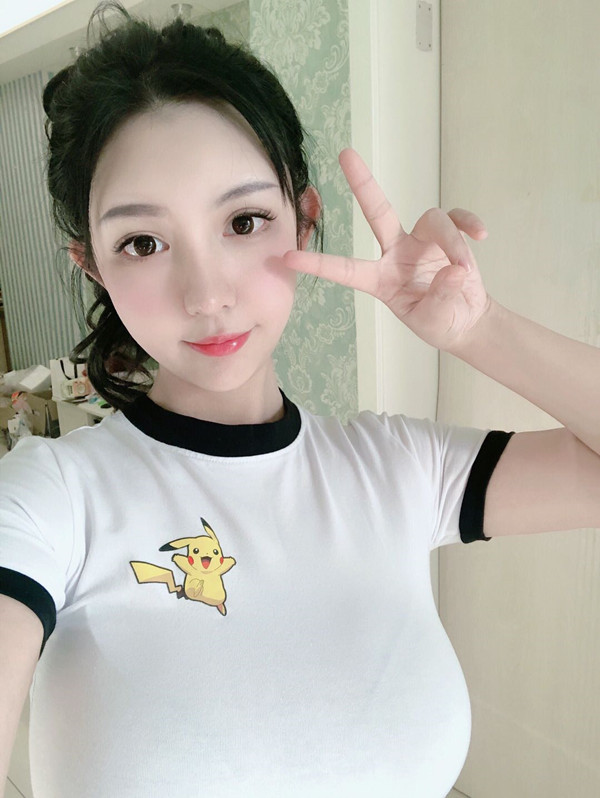 巴黎外围女大学生