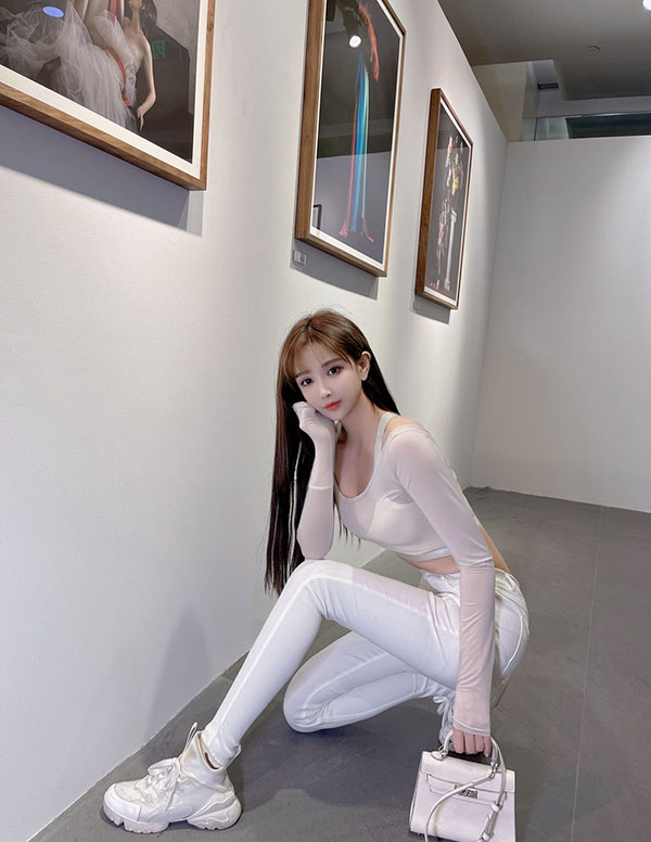 新加坡预约商务模特